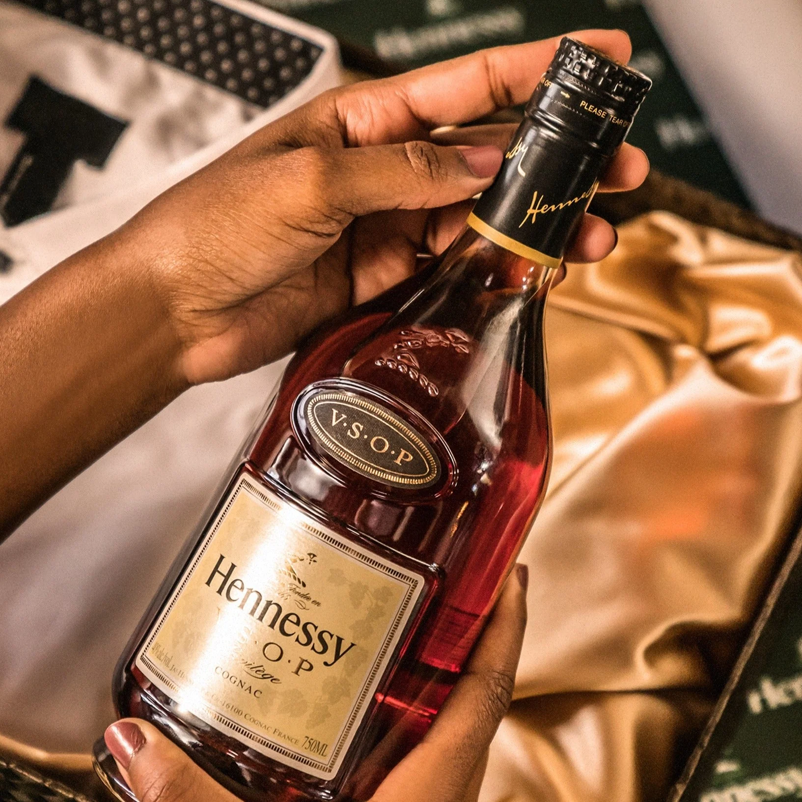 Hennessy VSOP Cognac 700ml - Image 7